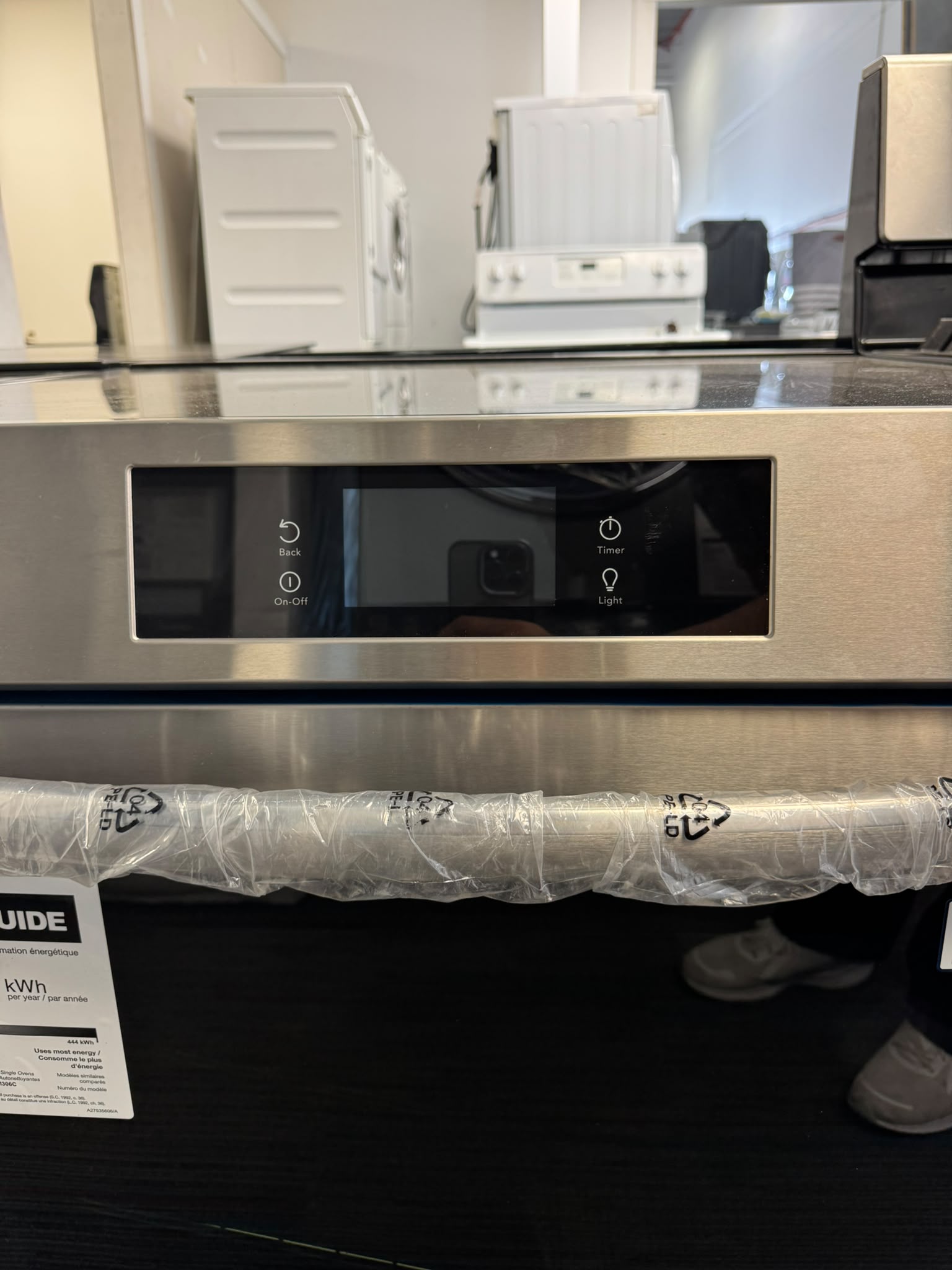 Frigidaire Gallery GCFI306CBF 30" Stainless Steel Induction Range – Open Box - Image 4